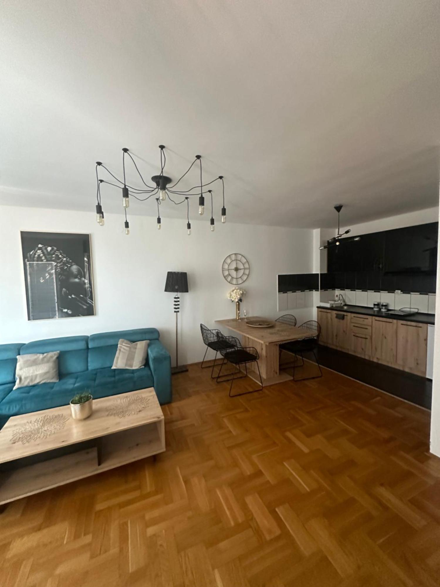 Апартаменты Lux Stan Na Dan Пожаревац Экстерьер фото